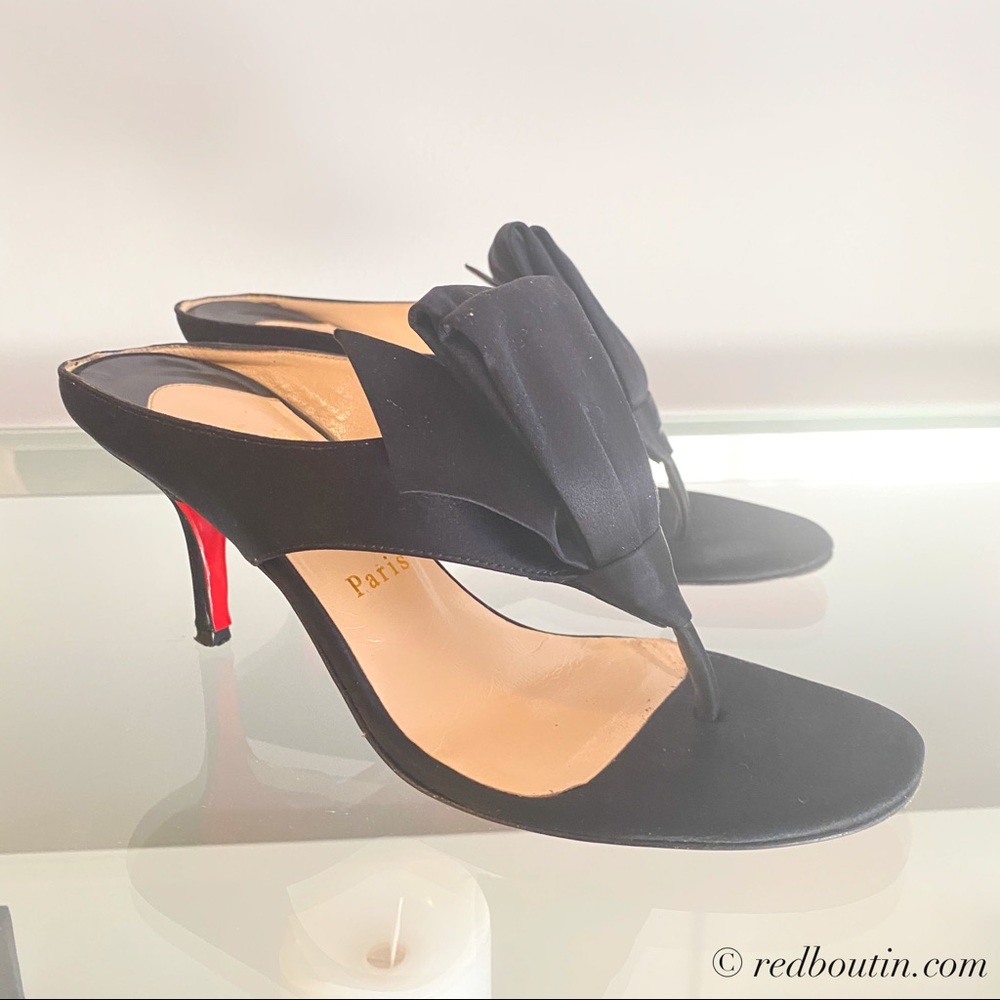 ♥️Sold LOUBOUTIN EN VOL CREPE SATIN SANDALS - Picture 8 of 8